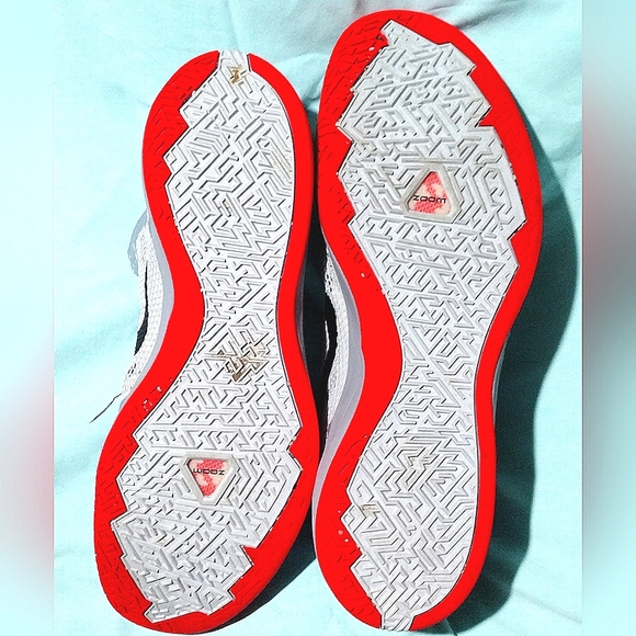 Nike Zoom Crusaders, Silver/black/red, in excellent condition, Men's 13 - Picture 9 of 12